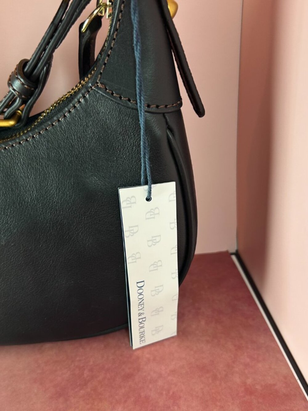 DOONEY & BOURKE LUCCA PEBBLED LEATHER BAGUETTE SHOULDER BAG - Picture 6 of 13